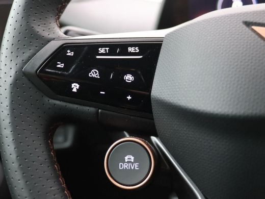 CUPRA Tavascan Business 82 kWh 286PK Warmtepomp, Matrix-LED, Keyless, Achteruitrijcamera, Alarm, Virtual Pedal, ... ActivLease financial lease