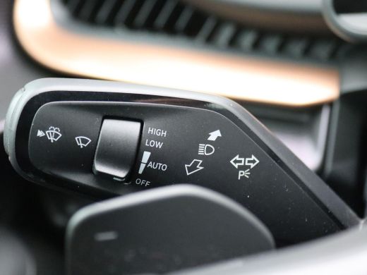 CUPRA Tavascan Business 82 kWh 286PK Warmtepomp, Matrix-LED, Keyless, Achteruitrijcamera, Alarm, Virtual Pedal, ... ActivLease financial lease