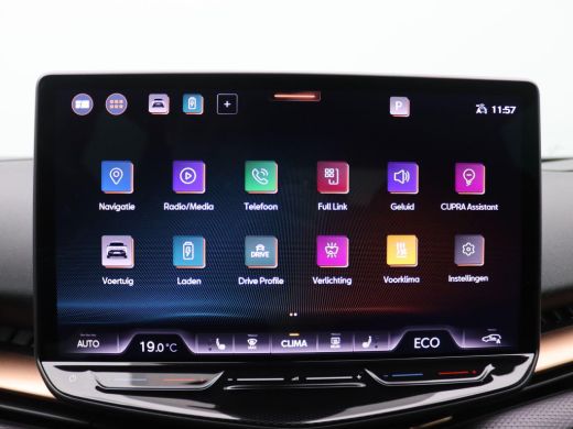CUPRA Tavascan Business 82 kWh 286PK Warmtepomp, Matrix-LED, Keyless, Achteruitrijcamera, Alarm, Virtual Pedal, ... ActivLease financial lease