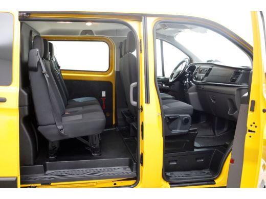 Ford Transit Custom 2.0 TDCI L2H1 Trend D.C. Airco/Trekhaak 2.750kg 03-2021 ActivLease financial lease