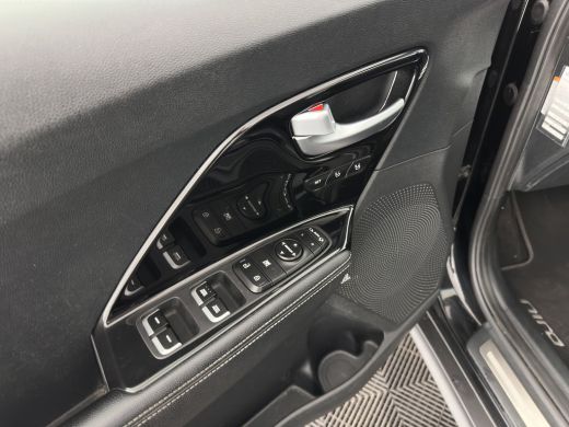 Kia e-Niro ExecutiveLine 64 kWh [ 3-Fase ] {SOH-100%} (INCL-BTW) Aut. *PANO | LUXURY-LEATHER | JBL-AUDIO | F... ActivLease financial lease