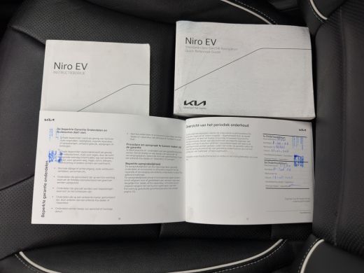 Kia e-Niro ExecutiveLine 64 kWh [ 3-Fase ] {SOH-100%} (INCL-BTW) Aut. *PANO | LUXURY-LEATHER | JBL-AUDIO | F... ActivLease financial lease