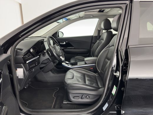 Kia e-Niro ExecutiveLine 64 kWh [ 3-Fase ] {SOH-100%} (INCL-BTW) Aut. *PANO | LUXURY-LEATHER | JBL-AUDIO | F... ActivLease financial lease