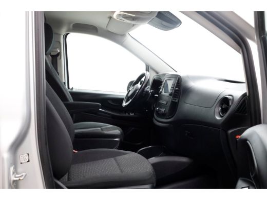 Mercedes-Benz Vito 114 CDI 136pk Compact 9G Automaat 2x Schuifdeur/LED/Camera/Inrichting 05-2022 ActivLease financial lease