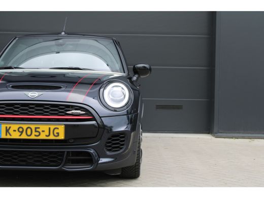 Mini Cooper Cabrio 2.0 John Cooper Works Chili | NAP | BTW | HARMAN KARDON | HUD | ACC | SFEERVERL | KEYLESS ActivLease financial lease