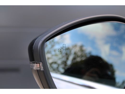 Opel Corsa 1.2 Elegance | BTW | PANO | STOEL/STUURVERWARMING | CAMERA | ActivLease financial lease