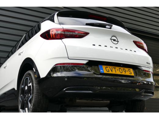 Opel Grandland 1.2 Turbo Hybrid / NAVI / ALCANTARA / CLIMA / LED / PDC / 18"LMV / CAMERA / AGR / WINTERPAKKET / ... ActivLease financial lease