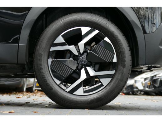 Peugeot 2008 1.2 PureTech 130 GT / NAVI / ALCANTARA / PDC / CLIMA / 17"LMV / CAMERA V+A / KEYLESS / MASSAGESTO... ActivLease financial lease