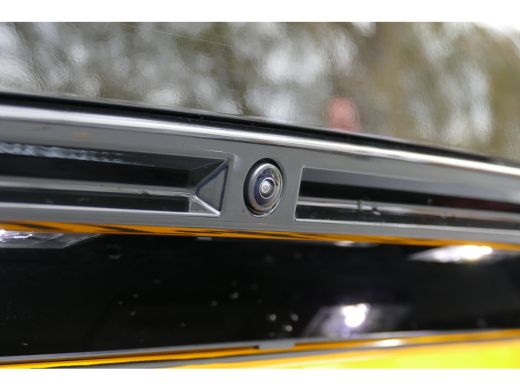 Peugeot 2008 1.2 PureTech 130 GT / NAVI / ALCANTARA / PDC / CLIMA / 17"LMV / CAMERA V+A / KEYLESS / MASSAGESTO... ActivLease financial lease