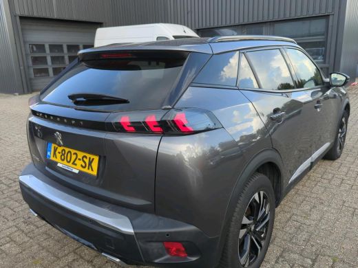 Peugeot 2008 1.2 PureTech Allure Pack | Automaat | Navigatie | Camera | All season | Apple carplay | 3D Instru... ActivLease financial lease
