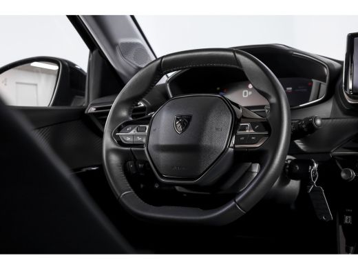 Peugeot 208 1.2 Hybrid 110 e-DCS6 Allure | Dig. Cockpit | Adapt. Cruise | PDC | Camera V+A | NAV+App. Connect... ActivLease financial lease