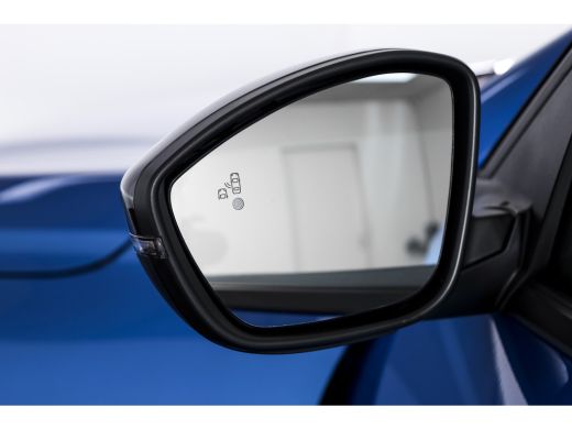 Peugeot 208 1.2 Hybrid 110 e-DCS6 Allure | Dig. Cockpit | Adapt. Cruise | PDC | Camera V+A | NAV+App. Connect... ActivLease financial lease