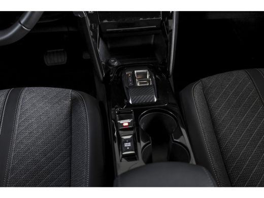 Peugeot 208 1.2 Hybrid 110 e-DCS6 Allure | Dig. Cockpit | Adapt. Cruise | PDC | Camera V+A | NAV+App. Connect... ActivLease financial lease
