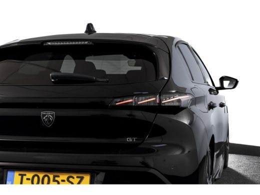 Peugeot 308 1.2 PureTech 130 PK GT - Automaat | 3D Dig. Cockpit | Adapt. Cruise | Stoelverwarming | Camera | ... ActivLease financial lease