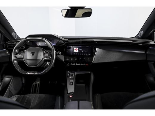 Peugeot 308 1.2 PureTech 130 PK GT - Automaat | 3D Dig. Cockpit | Adapt. Cruise | Stoelverwarming | Camera | ... ActivLease financial lease