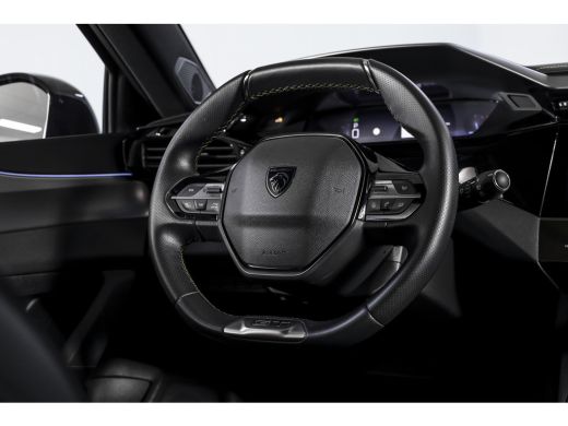 Peugeot 308 1.2 PureTech 130 PK GT - Automaat | 3D Dig. Cockpit | Adapt. Cruise | Stoelverwarming | Camera | ... ActivLease financial lease