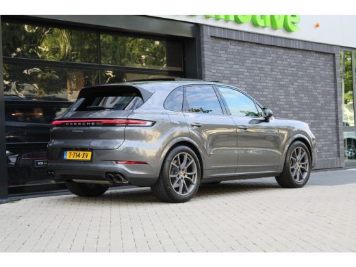 Porsche Cayenne 3.0 E-Hybrid | NAP | PANO | HUD | MEMORY | SPORTUITLAAT | BOSE | STUURVERW | ActivLease financial lease
