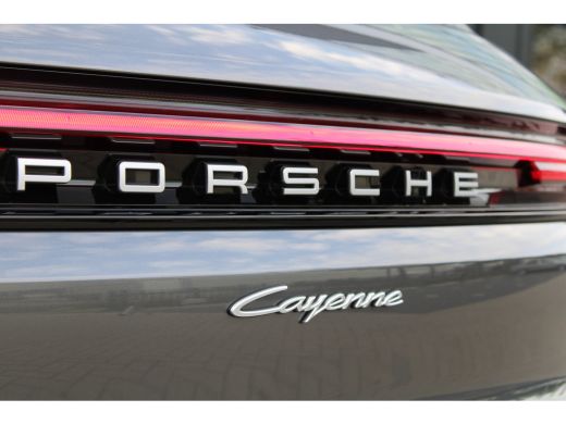Porsche Cayenne 3.0 E-Hybrid | NAP | PANO | HUD | MEMORY | SPORTUITLAAT | BOSE | STUURVERW | ActivLease financial lease