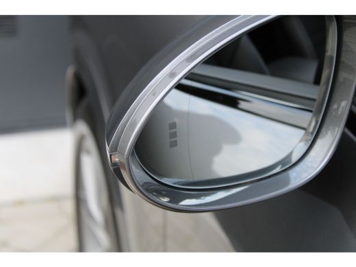 Porsche Cayenne 3.0 E-Hybrid | NAP | PANO | HUD | MEMORY | SPORTUITLAAT | BOSE | STUURVERW | ActivLease financial lease