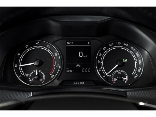Skoda Kamiq 1.0 TSI 110 PK Ambition - DSG Automaat | Cruise | Stoelverw. | Camera+PDC | App.Connect | Auto.Ai... ActivLease financial lease