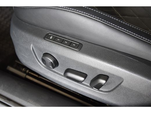 Skoda Superb Combi 1.4 TSI iV Sportline Business | Dig. Cockpit | Cruise | Stoel-+Stuurverw. PDC | Camera | Ap... ActivLease financial lease