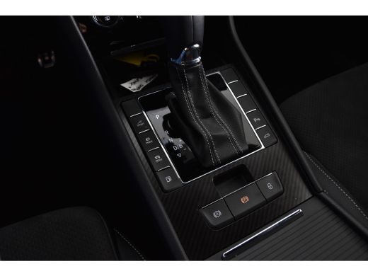 Skoda Superb Combi 1.4 TSI iV Sportline Business | Dig. Cockpit | Cruise | Stoel-+Stuurverw. PDC | Camera | Ap... ActivLease financial lease