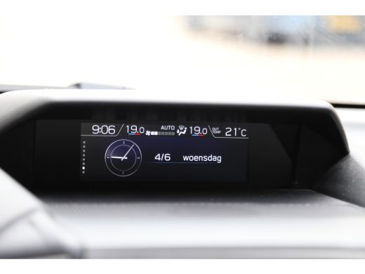 Subaru Forester 2.0i e-BOXER Comfort Automaat Carplay LED Camera ACC ActivLease financial lease