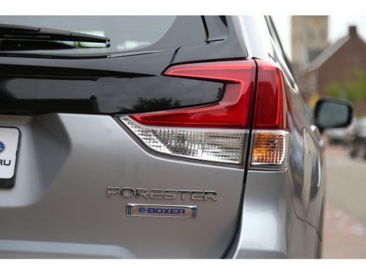 Subaru Forester 2.0i e-BOXER Comfort Automaat Carplay LED Camera ACC ActivLease financial lease