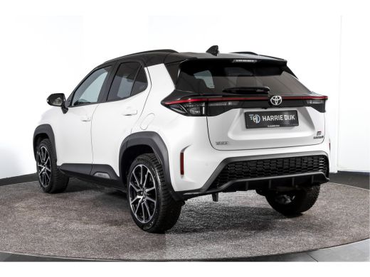 Toyota Yaris Cross 1.5 Hybrid 115 PK GR Sport | Dig. Cockpit | Adapt. Cruise | Stoel-+Stuurverw. | PDC | Camera | NA... ActivLease financial lease