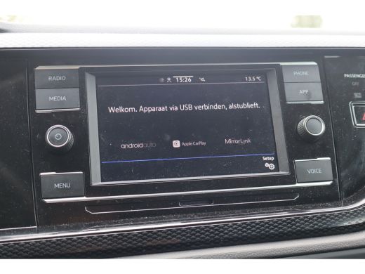 Volkswagen Polo 95PK 1.0 TSI Life | Airco | Cruise control adaptief | Parkeersensoren voor en achter ActivLease financial lease