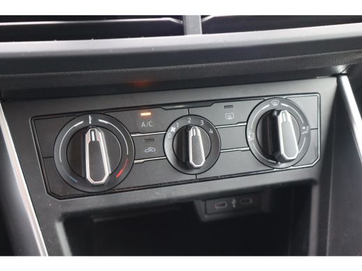 Volkswagen Polo 95PK 1.0 TSI Life | Airco | Cruise control adaptief | Parkeersensoren voor en achter ActivLease financial lease