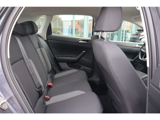 Volkswagen Polo 95PK 1.0 TSI Life | Airco | Cruise control adaptief | Parkeersensoren voor en achter ActivLease financial lease