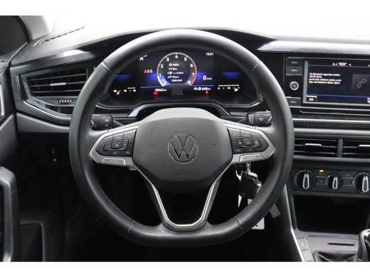 Volkswagen Polo 95PK 1.0 TSI Life | Airco | Cruise control adaptief | Parkeersensoren voor en achter ActivLease financial lease