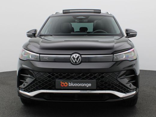 Volkswagen Tiguan 1.5 eHybrid R-Line Edition 272PK DSG Trekhaak, Lederen bekleding, Massage, Ventilatiestoelen, Pan... ActivLease financial lease