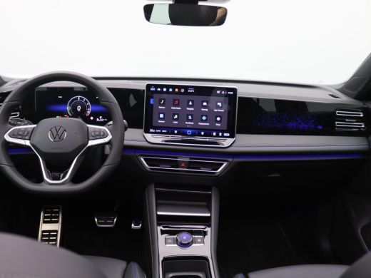 Volkswagen Tiguan 1.5 eHybrid R-Line Edition 272PK DSG Trekhaak, Lederen bekleding, Massage, Ventilatiestoelen, Pan... ActivLease financial lease