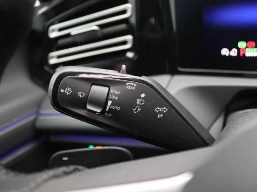 Volkswagen Tiguan 1.5 eHybrid R-Line Edition 272PK DSG Trekhaak, Lederen bekleding, Massage, Ventilatiestoelen, Pan... ActivLease financial lease