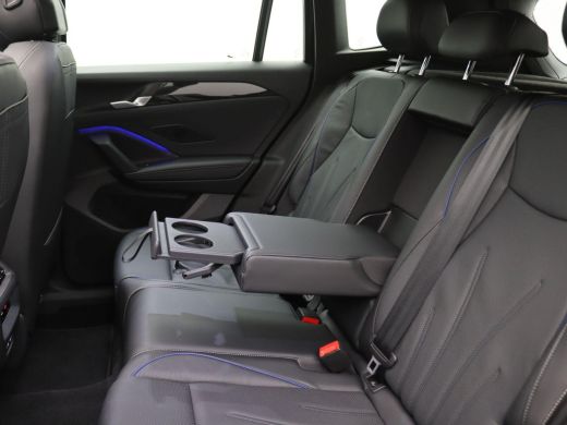 Volkswagen Tiguan 1.5 eHybrid R-Line Edition 272PK DSG Trekhaak, Lederen bekleding, Massage, Ventilatiestoelen, Pan... ActivLease financial lease