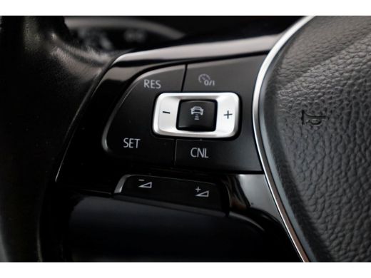 Volkswagen Transporter T6 2.0 TDI 150pk L1H1 Highline LED/ACC/Camera/Achterklep 01-2019 ActivLease financial lease