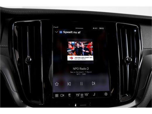 Volvo  V60 2.0 T6 Plug-in hybrid AWD Ultra Dark - Automaat | S/K-Panodak | Dig. Cockpit | Adapt. Cruise | St... ActivLease financial lease