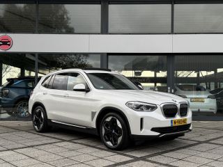BMW iX3 High Executive 80 kWh | Trekhaak | Panorama | Leder | Navi | 360 Camera |