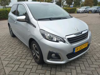 Peugeot 108 1.0 e-VTi Allure | Navi by app | Camera | Climate control | All season | 51.000km | LED | Mistlam... Peugeot 108 1.0 e-VTi Allure | Navi by app | Camera | Climate control | All season | 51.000km | LED | Mistlam...