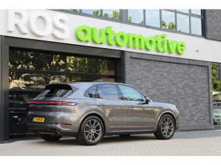 Porsche Cayenne 3.0 E-Hybrid | NAP | PANO | HUD | MEMORY | SPORTUITLAAT | BOSE | STUURVERW |