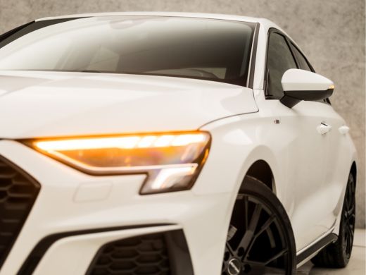 Audi A3 Sportback 30 TFSI S-Line Sport Automaat (2X S-LINE, APPLE CARPLAY, GROOT NAVI, LEDER, STOELVERWAR... ActivLease financial lease