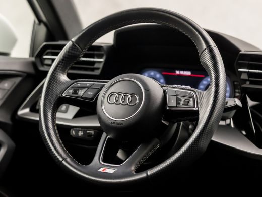 Audi A3 Sportback 30 TFSI S-Line Sport Automaat (2X S-LINE, APPLE CARPLAY, GROOT NAVI, LEDER, STOELVERWAR... ActivLease financial lease