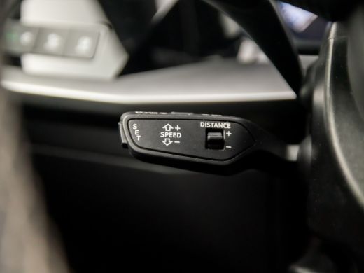 Audi A3 Sportback 30 TFSI S-Line Sport Automaat (2X S-LINE, APPLE CARPLAY, GROOT NAVI, LEDER, STOELVERWAR... ActivLease financial lease