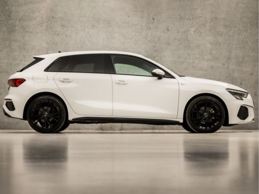 Audi A3 Sportback 30 TFSI S-Line Sport Automaat (2X S-LINE, APPLE CARPLAY, GROOT NAVI, LEDER, STOELVERWAR... ActivLease financial lease