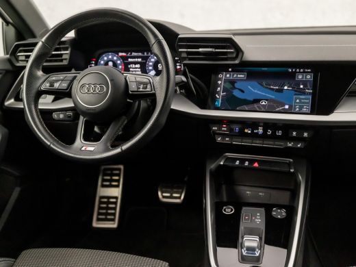 Audi A3 Sportback 30 TFSI S-Line Sport Automaat (2X S-LINE, APPLE CARPLAY, GROOT NAVI, LEDER, STOELVERWAR... ActivLease financial lease