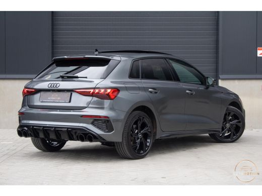 Audi A3 Sportback 40 TFSIe S Comp. S3 PANO B&O S line Camera Dode hoek ActivLease financial lease