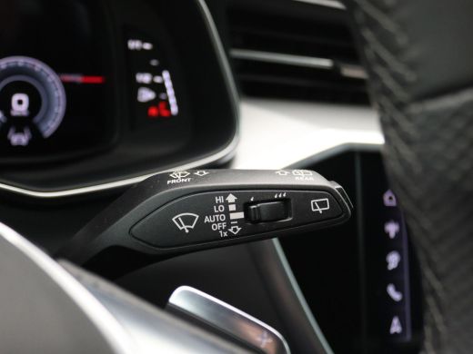 Audi A6 Avant 55 TFSI e quattro S edition Competition 367PK Trekhaak, Panoramadak, Adaptive Cruise Contro... ActivLease financial lease