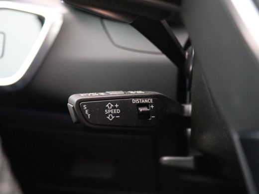 Audi A6 Avant 55 TFSI e quattro S edition Competition 367PK Trekhaak, Panoramadak, Adaptive Cruise Contro... ActivLease financial lease